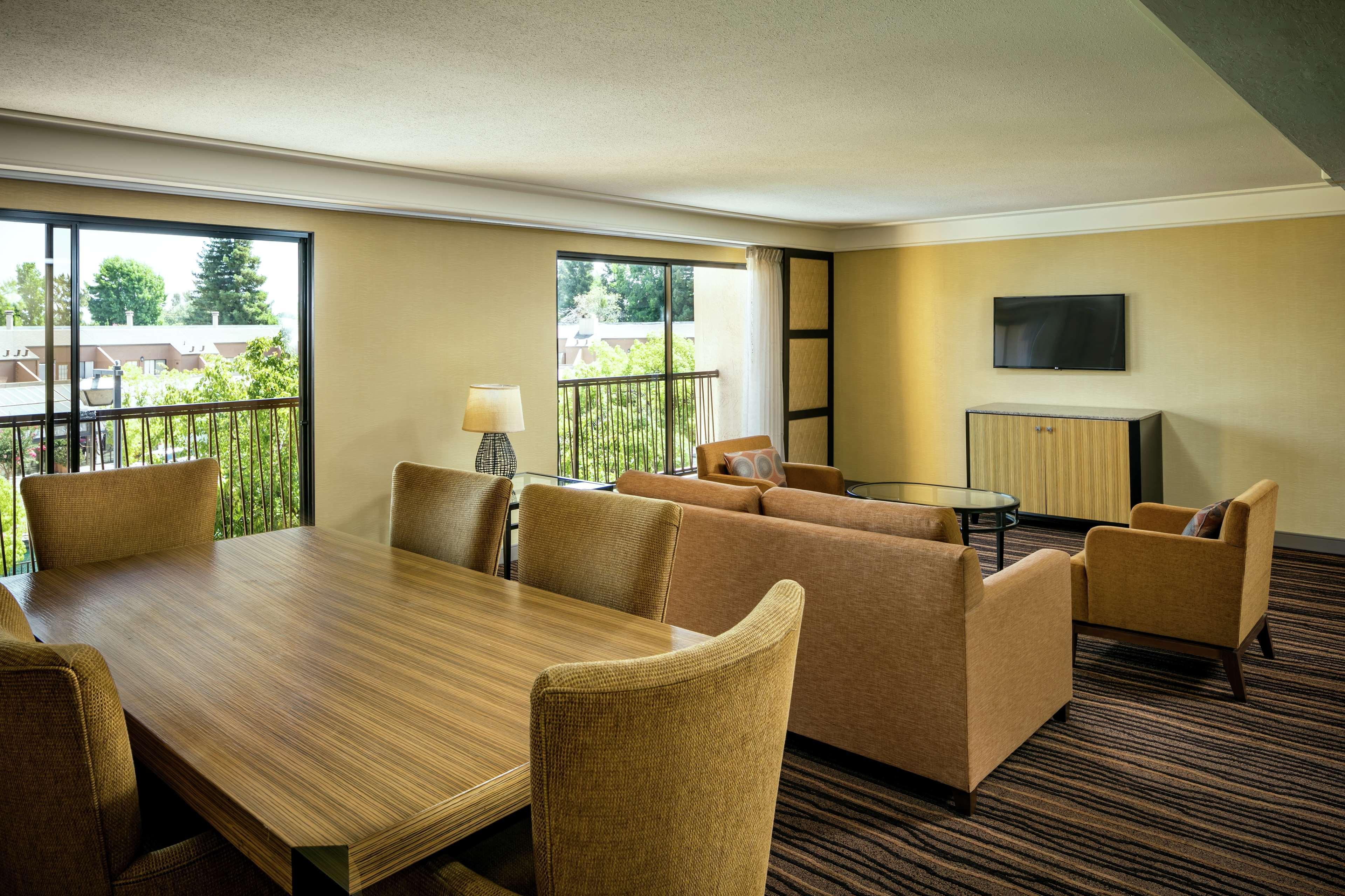 Hotel Hilton Stockton Exterior foto